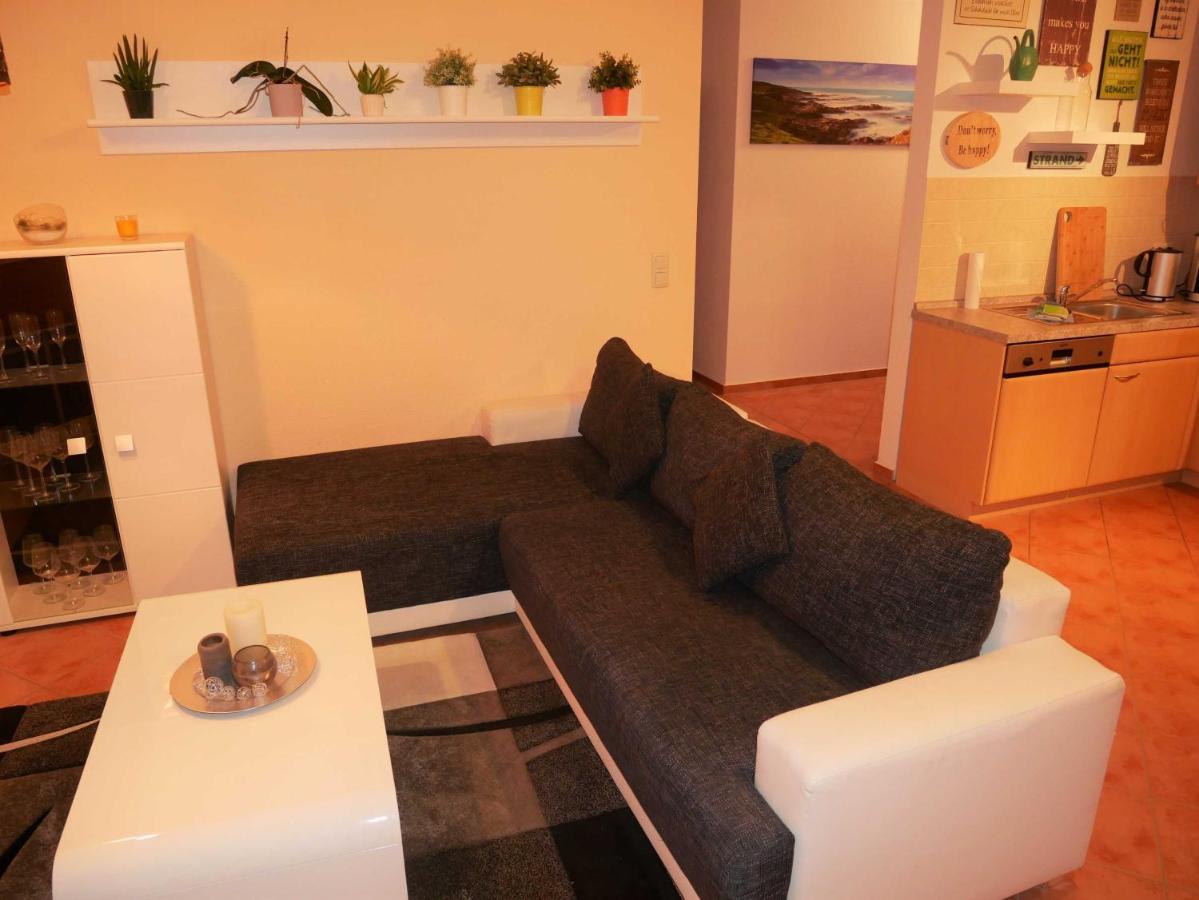 Ferienwohnung Lena Mit Terrasse Und Tiefgarage 코세로우 외부 사진